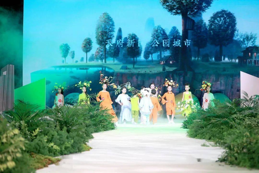 诺伊尔：你永远不会对穆勒感到无聊，即便是我们在牌桌上